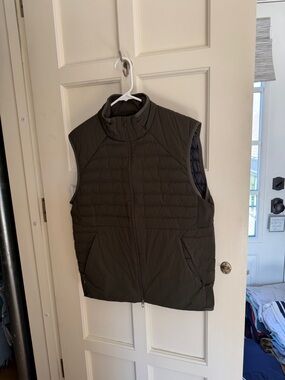 lululemon athletica Men's Olive Green Quilted Vest